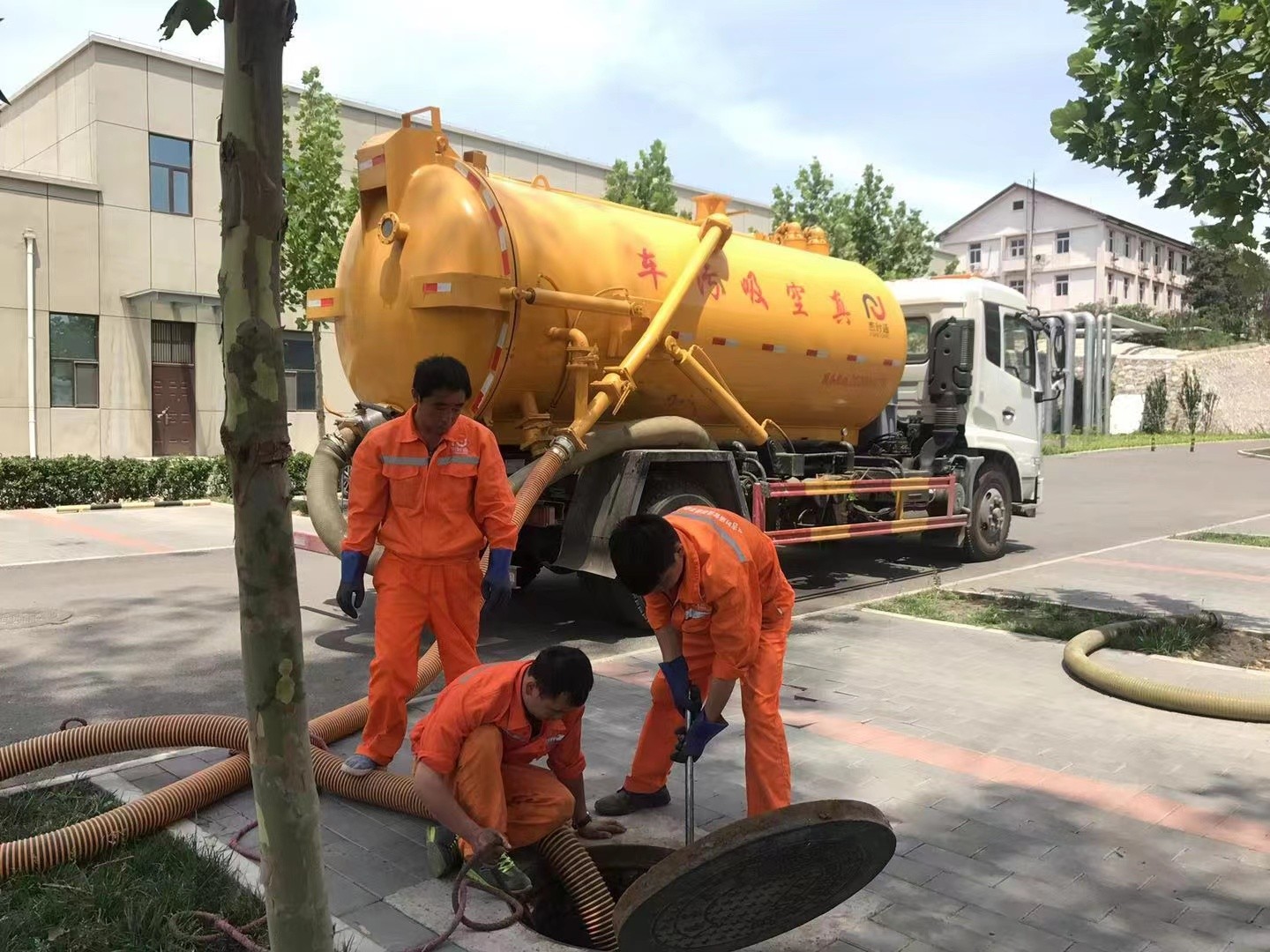 务川化粪池清理与5-8吨吸粪车施工效率分析